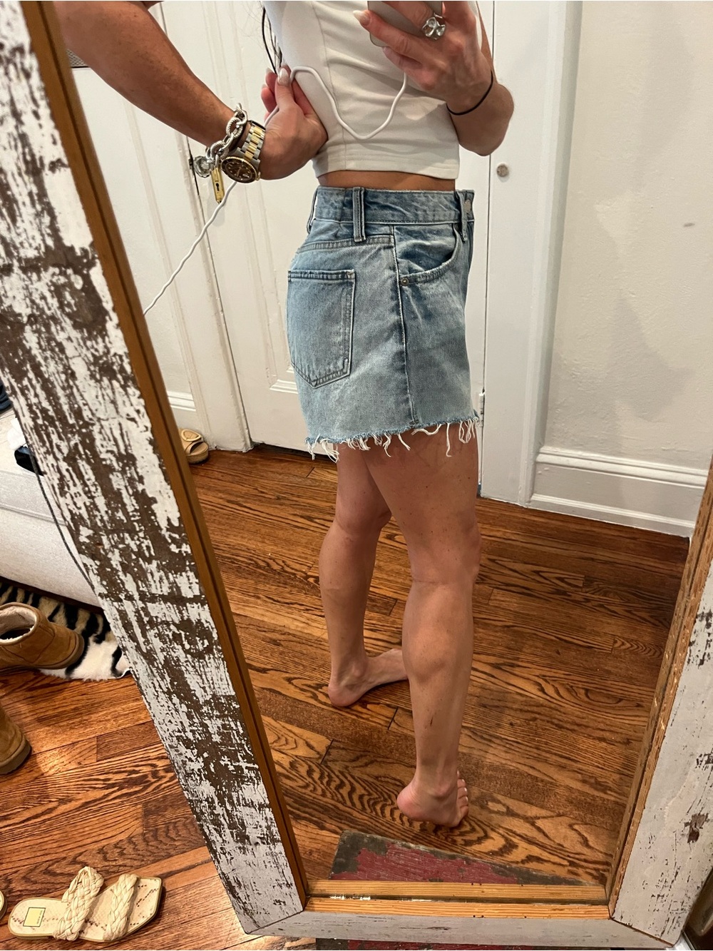 Just Black Light Wash Denim Jean Shorts - Picture 4 of 10